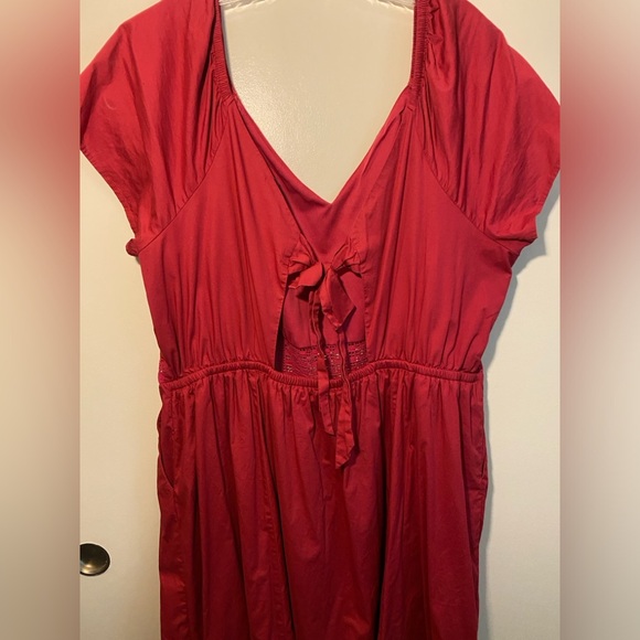 Pre-Loved Torrid Burgundy Maxi Lace Inset Dress Size 3 (22/24) - Picture 3 of 7